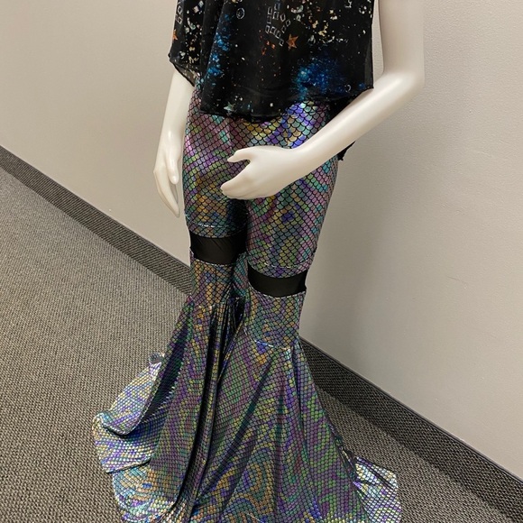 Mermaid bell bottoms - Picture 2 of 7